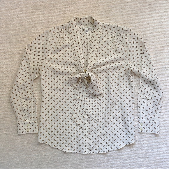 Banana Republic petite monogram silk blouse - Picture 11 of 11